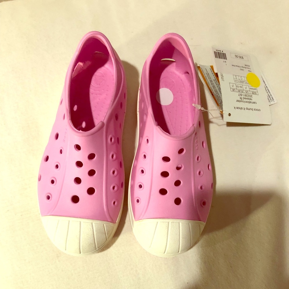 NWT CROCS”Bump It” For Junior.